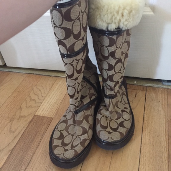Coach Nikole signature winter boot - Picture 2 of 6